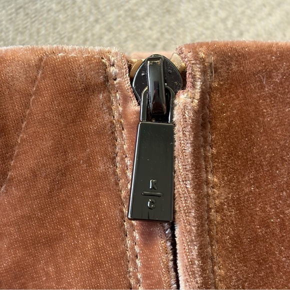 Kenneth Cole Size 9.5 Renna Pink Velvet Ankle Boots with White Floral Embroidery - Picture 10 of 12